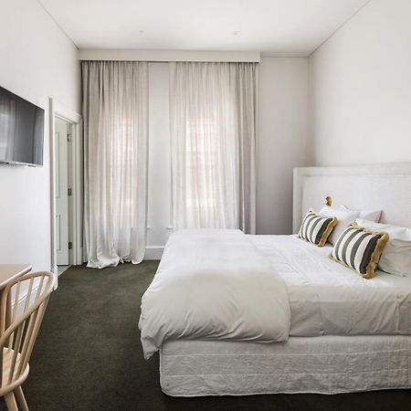The Stirling Hotel Bagian luar foto